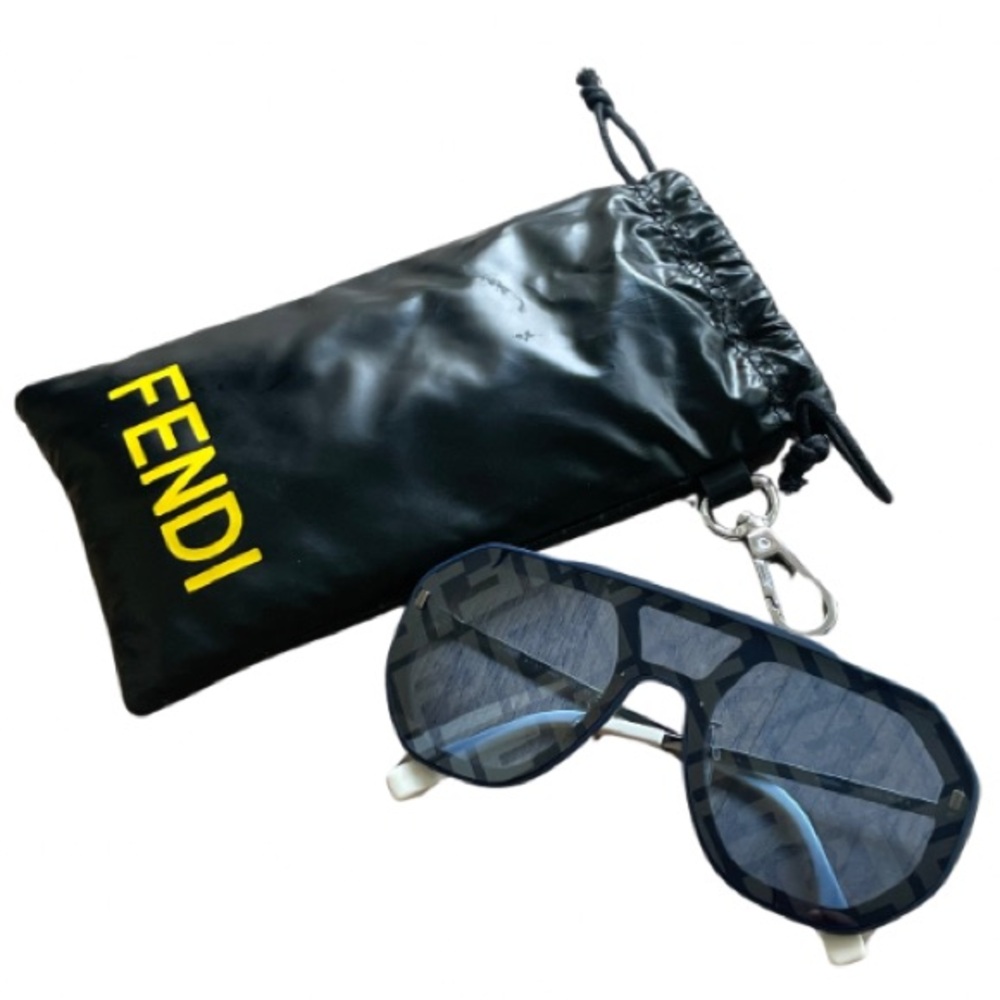 Fendi FE40006U (Blk/Gray/Blue) Designer Sunglasses
